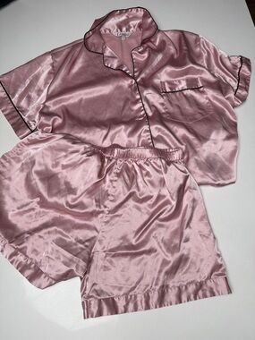 Silky Rose Satin Short Pajama Set with Contrast Piping